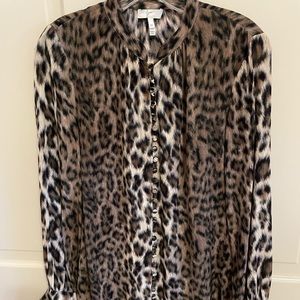 Joie Viscose Animal print blouse size xs.